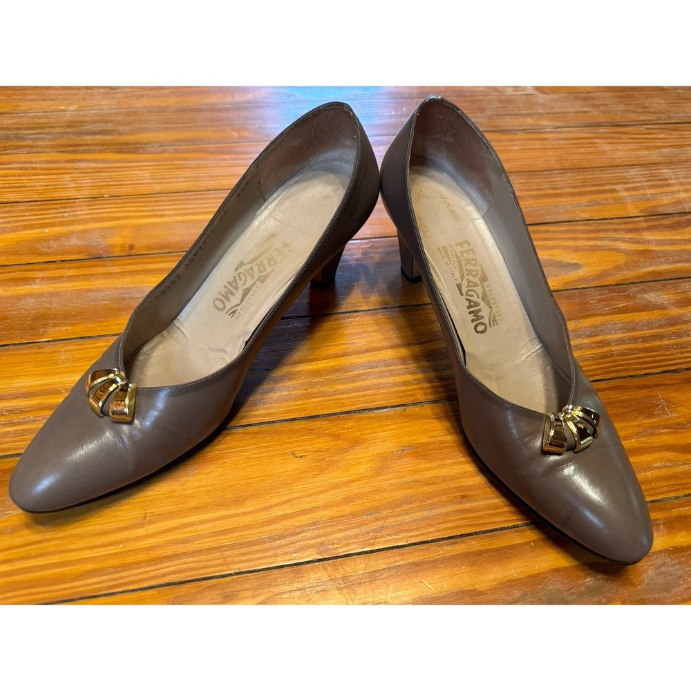 Salvatore Ferragamo Brass Accent Heels Size 10